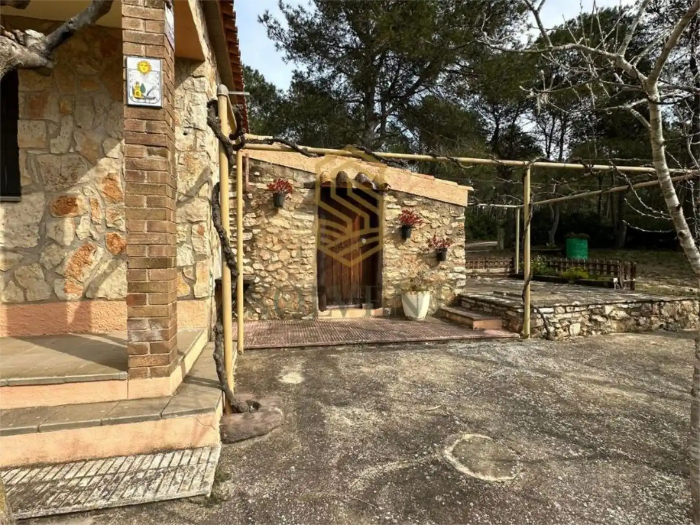 Finca rústica en  Carrer Emburgada 36 - Foto 3