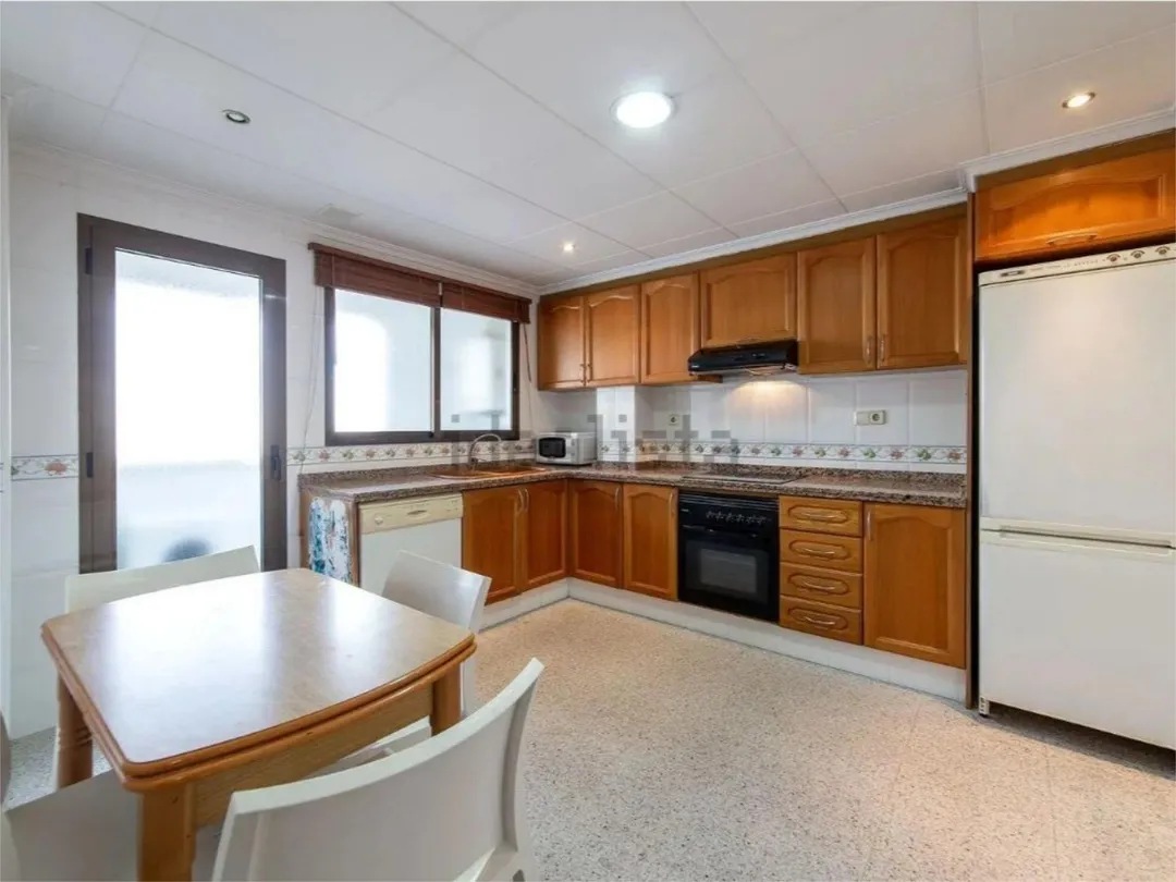 Piso en  Carrer de Carmen Estellés 10 - Foto 9