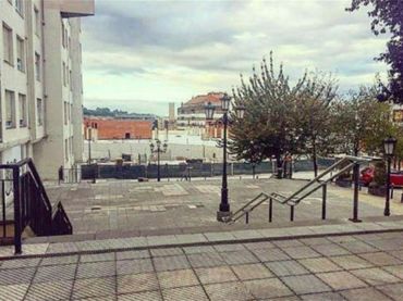 Local comercial en  Plaza La Noceda - Foto 1