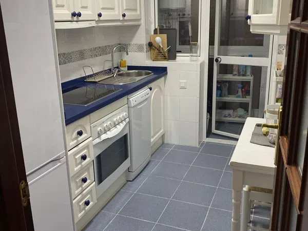 Piso en Calle Capuchinos, 1, El Molinillo - Capuchinos - Foto 2