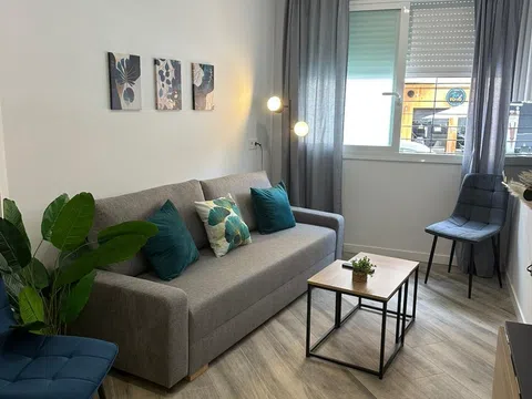 Estudio en calle Gerona, 41