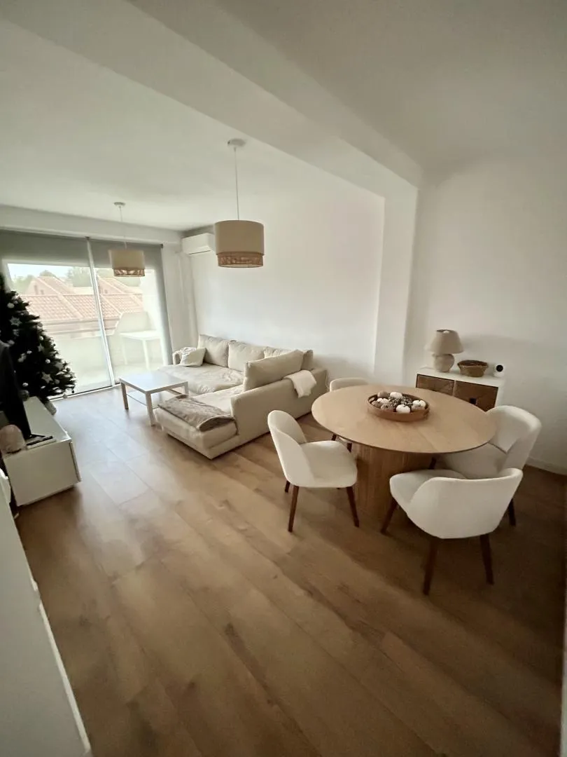 Piso en  Calle Castillo de Aledo 80 - Foto 1