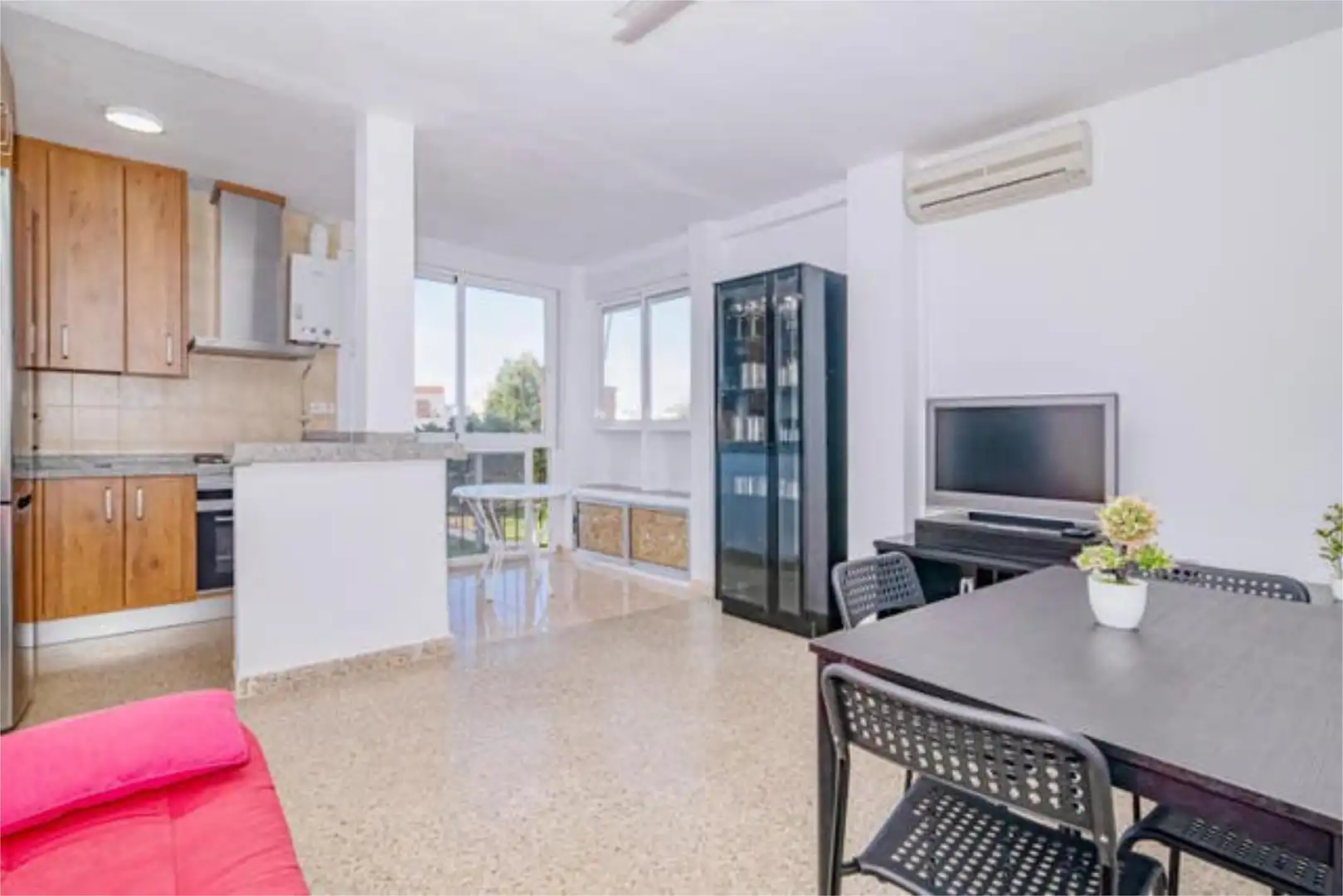 Piso en La Perla de Andalucía - Foto 5