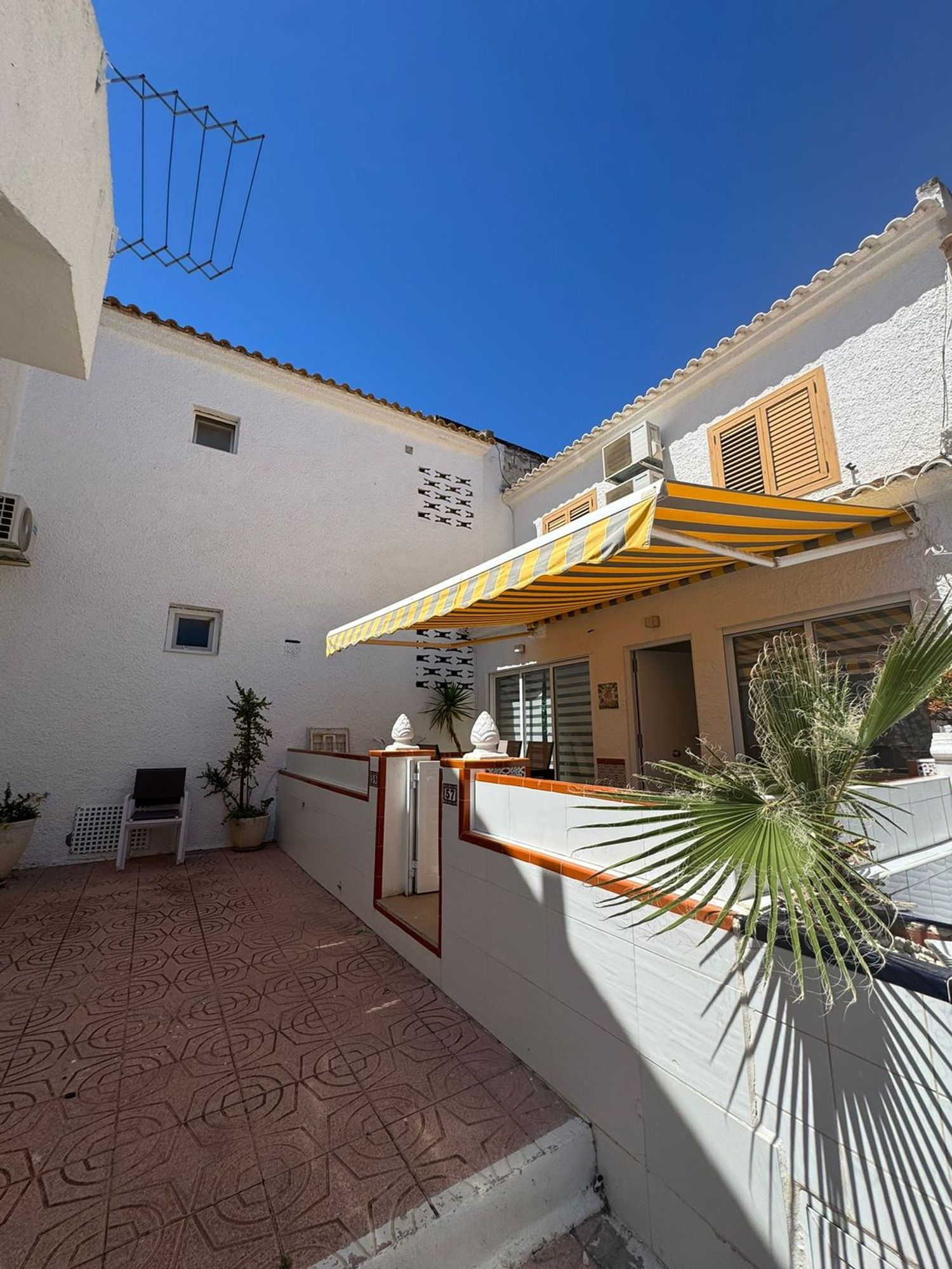 Chalet adosado en Calle Murillo, 3 - Foto 2