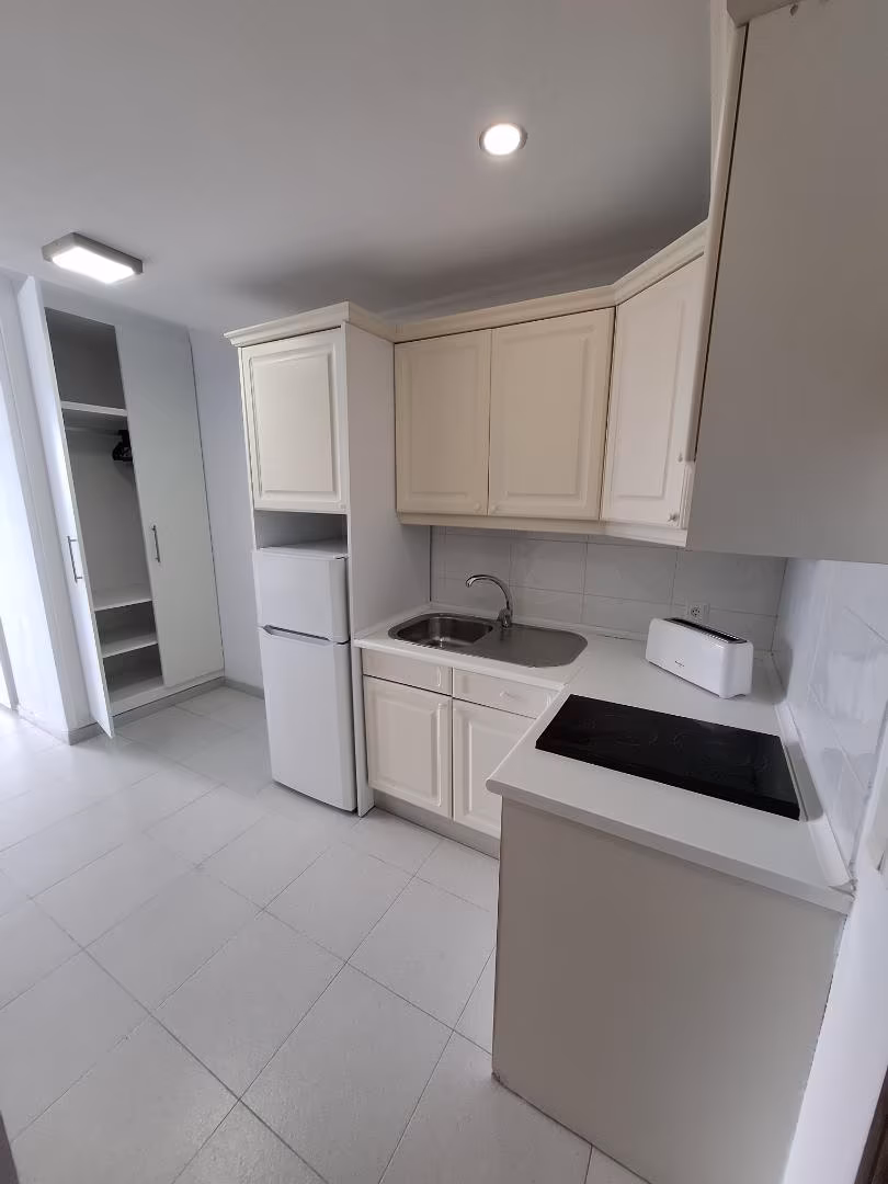 Estudio en  Calle Prudencio Morales 21