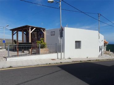 Casa adosada en  Calle el Llano 13 - Foto 1