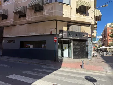 Local comercial en  Calle de la Cruz del Sur 31 - Foto 4