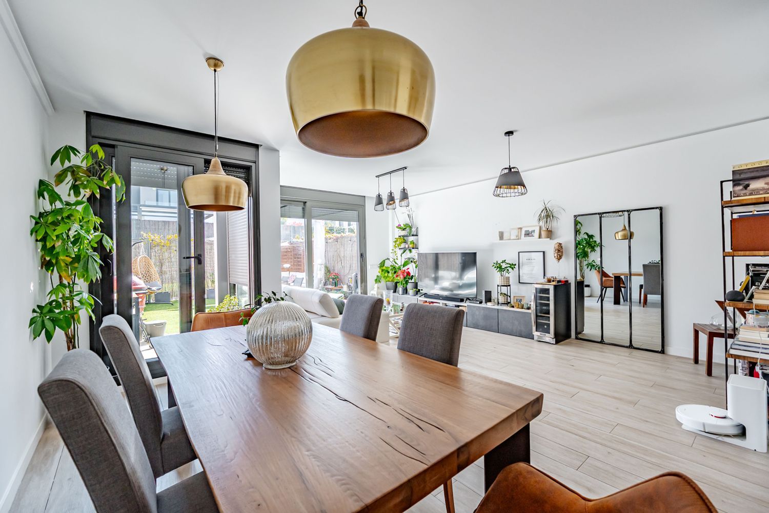 Chalet adosado - Foto 1