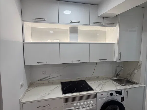 Estudio en calle de Valencia, 13