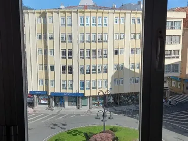 Piso en  Praza de Galicia 1 - Foto 2