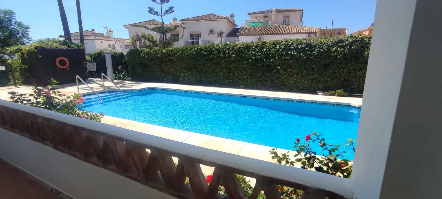 Piso en calle Fuengirola, 3 - Foto 1