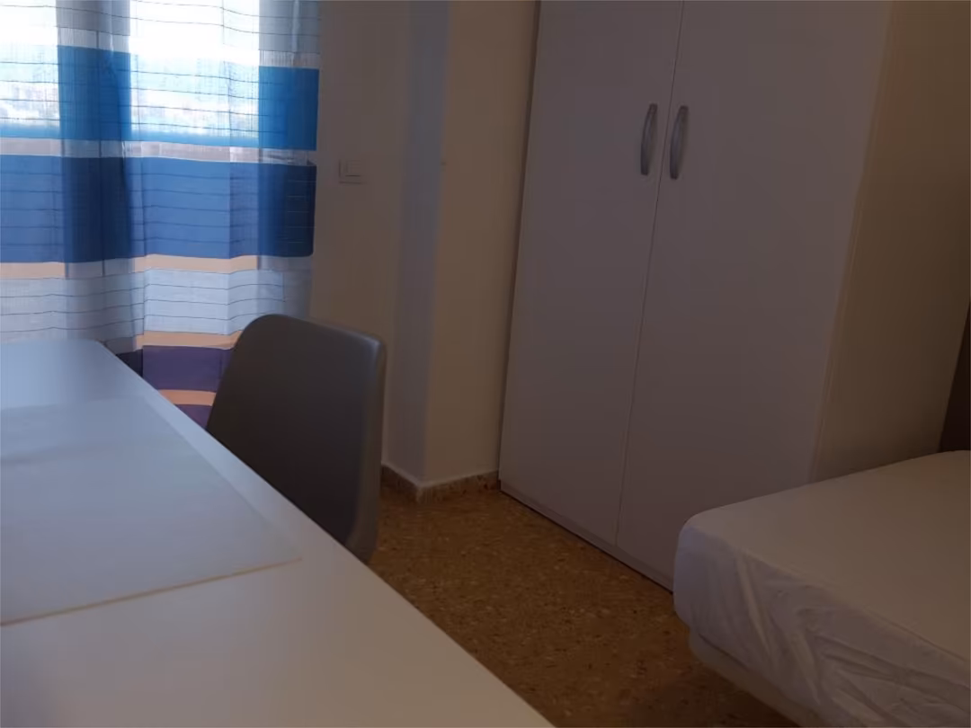 Piso en  Carrer del Serpis 86 - Foto 4