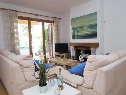 Chalet adosado en calle de la Mar Negra, 20