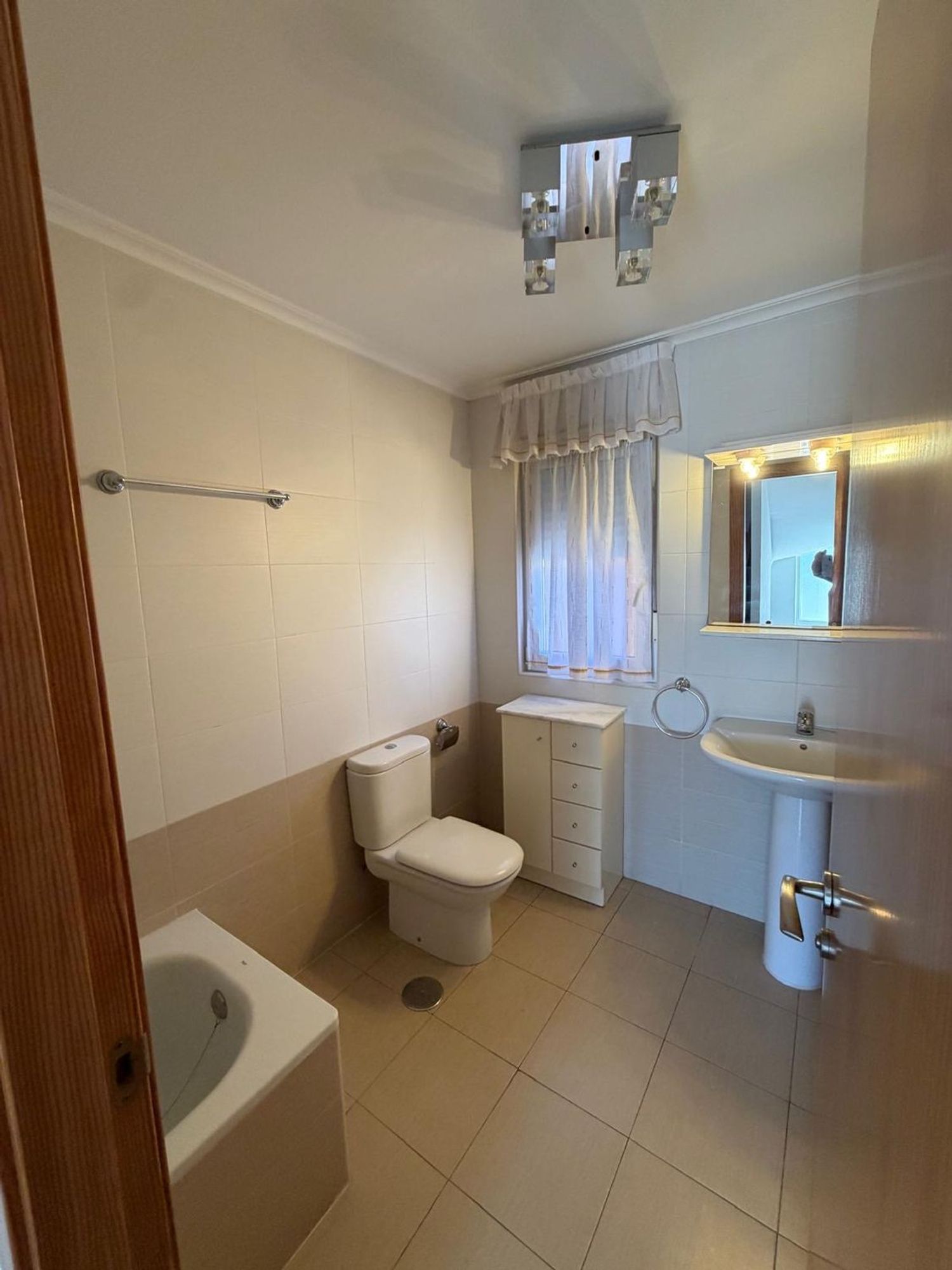 Chalet adosado en Avenida Cantabria, 1000 - Foto 11