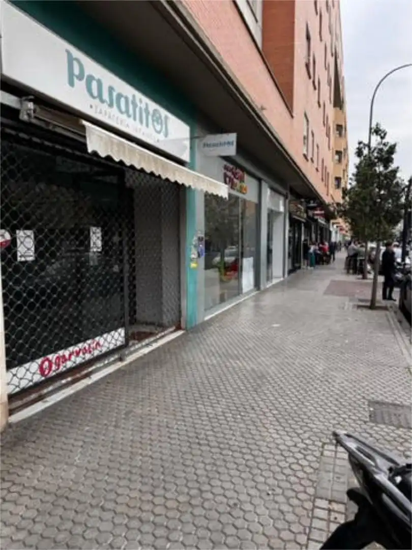 Local comercial en Carretera Carmona - Foto 5