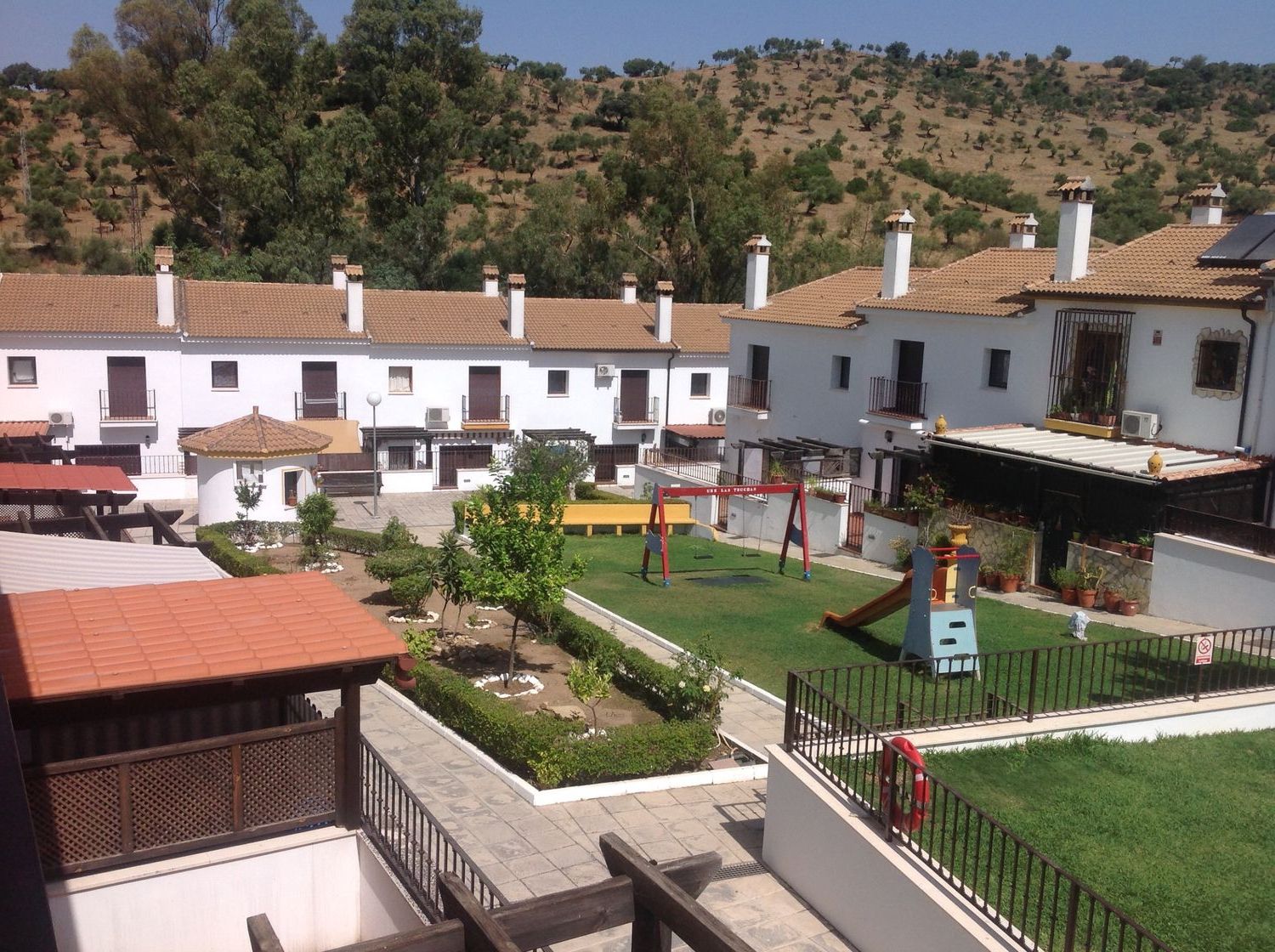 Chalet pareado en Las higueras s/n - Foto 2