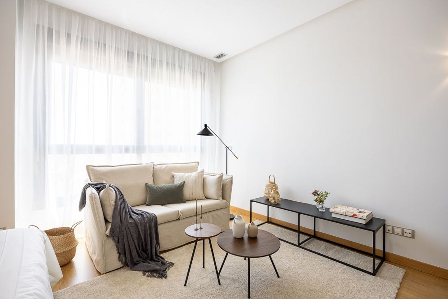 Estudio en calle de Dulce Chacón, 23