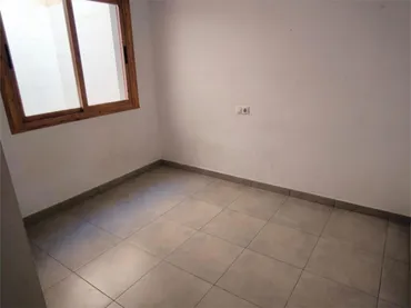 Piso en  Carrer Benjamin Palencia 4 - Foto 8