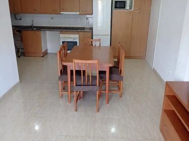 Piso en  Carrer Castell de Tamarit 15 - Foto 3