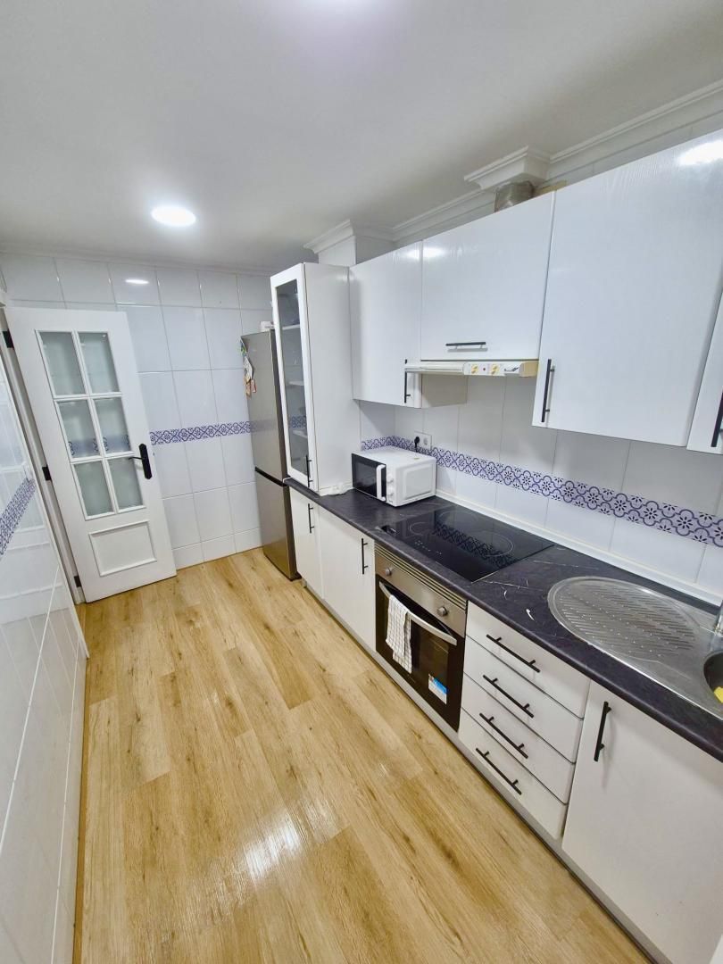 Piso en  Calle del Capitán Segarra 10 - Foto 9