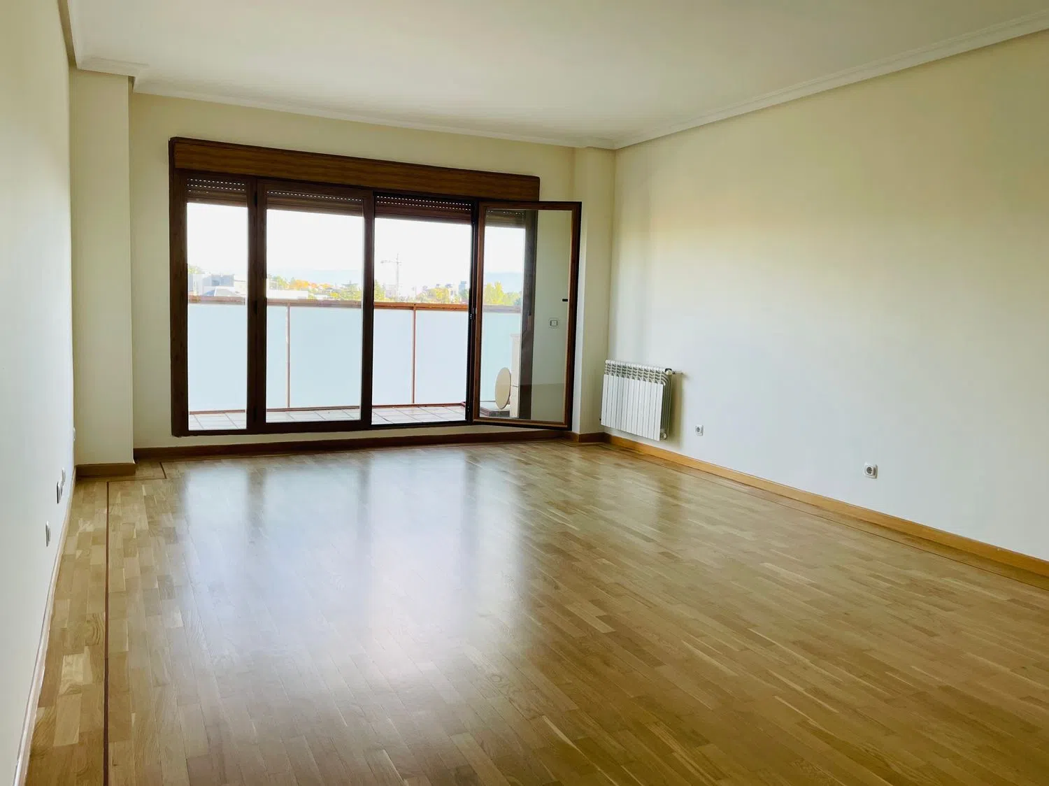 Piso en calle de los Monasterios de Suso y Yuso, 67 - Foto 1