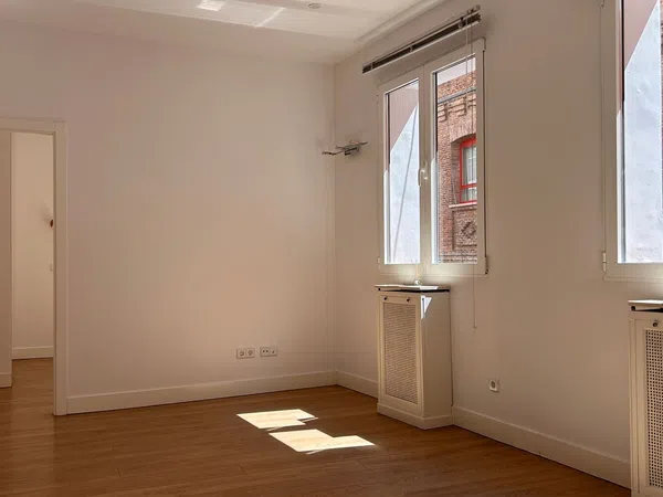 Piso en calle del Conde Duque, 28