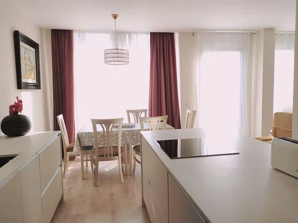 Piso en avenida Rafael Cabrera, 5