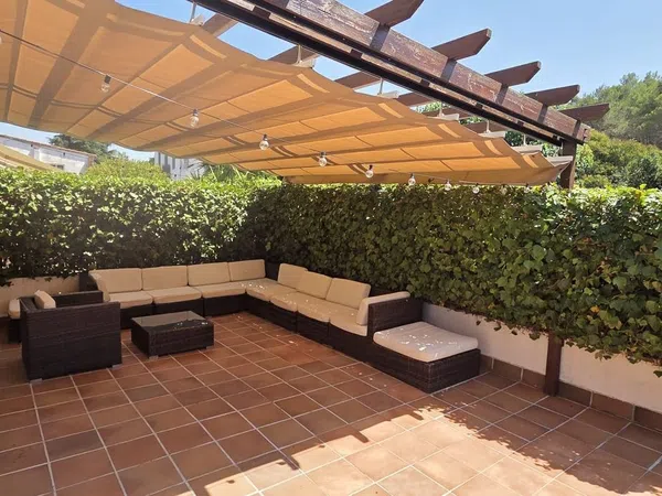 Chalet adosado en Begues - Foto 5