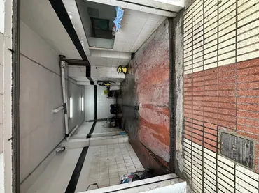 Local comercial en  Avenida Oriental 20 - Foto 1