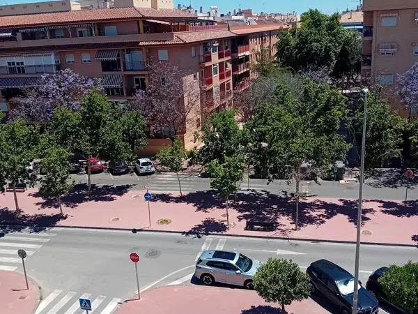 Piso en Avenida Miguel Ángel Blanco, 6 - Foto 1