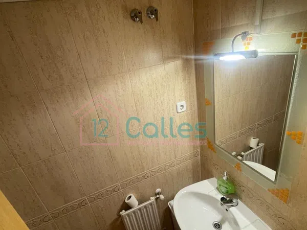 Chalet adosado en Calle Alhambra de Granada s/n, Nuevo Aranjuez-Ciudad de las Artes - Foto 8