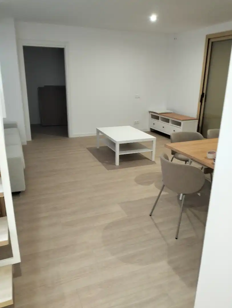 Piso en  Carrer de Pi i Margall 65 - Foto 3