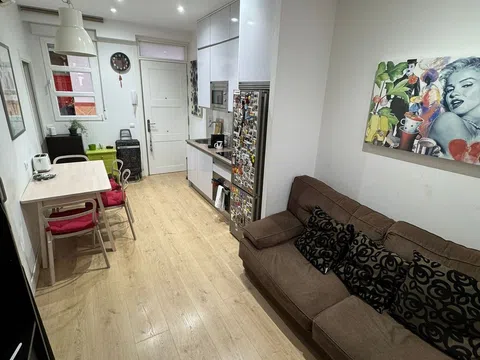 Estudio en calle de Narciso Serra, 5