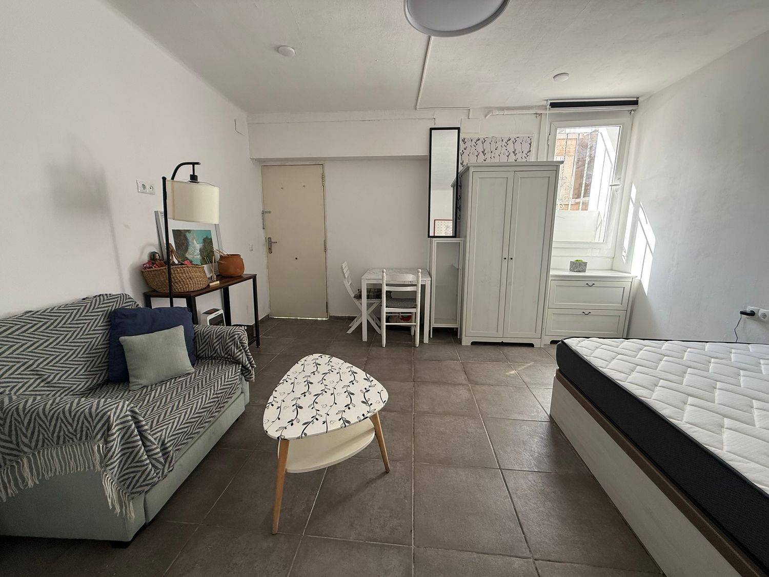 Estudio en Calle de la Mare de Déu de la Salut, La Salut - Foto 12