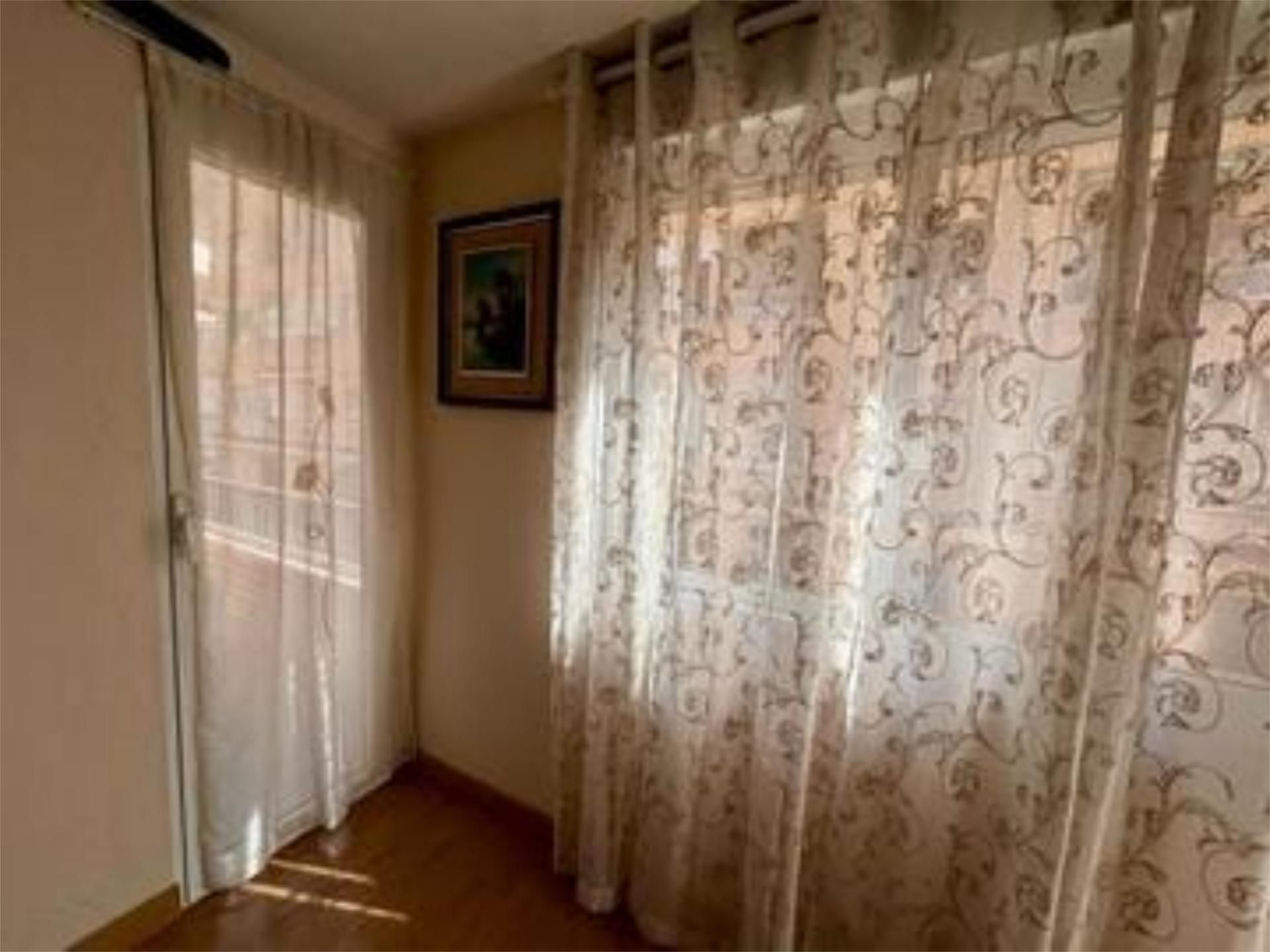 Piso en  Carrer Sidi-Ifni 11 - Foto 2