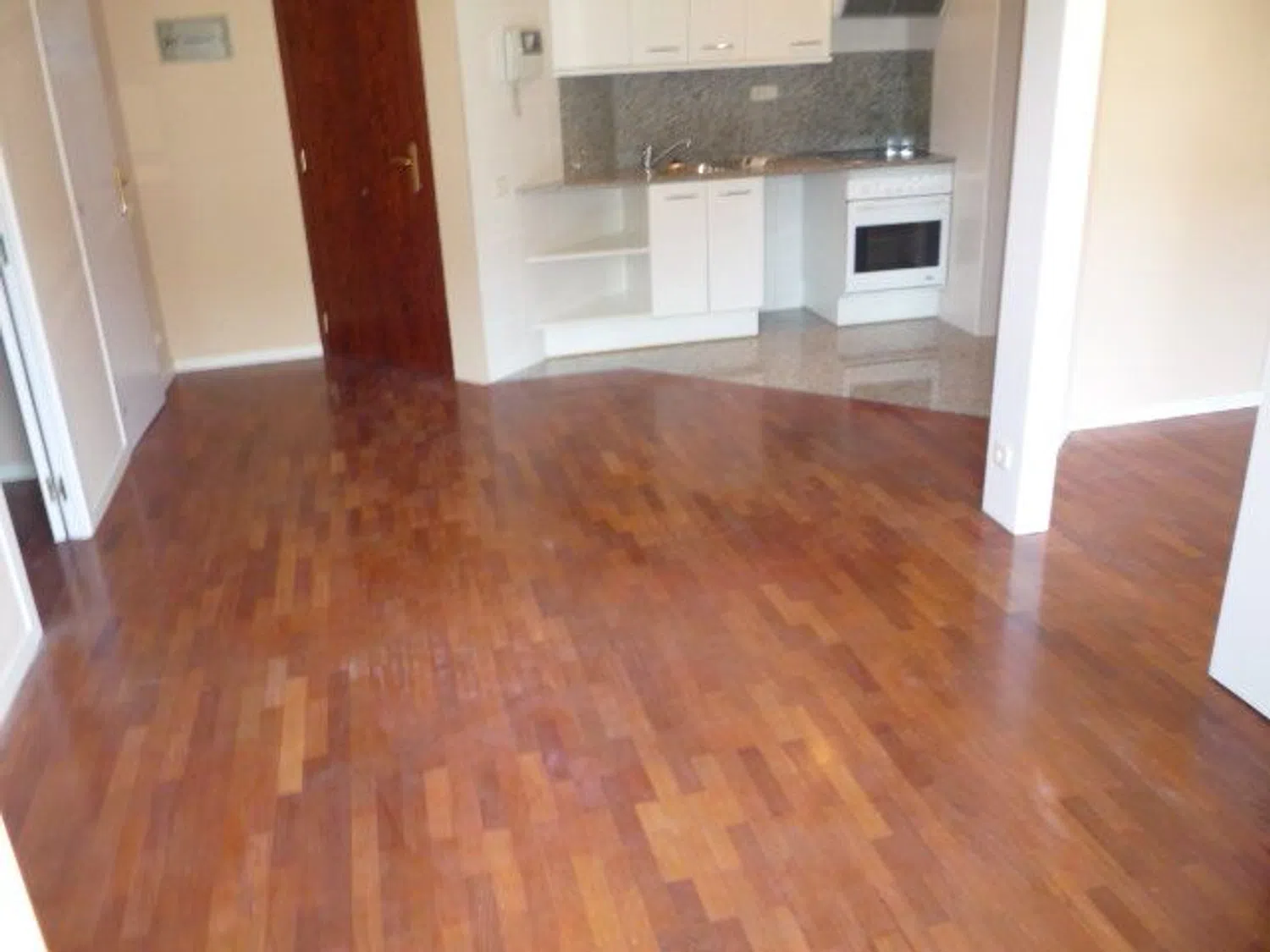 Piso en calle de Girona, 112