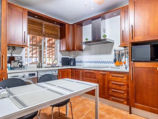 Chalet adosado en La Hacienda - Nueva Andalucía - Foto 12