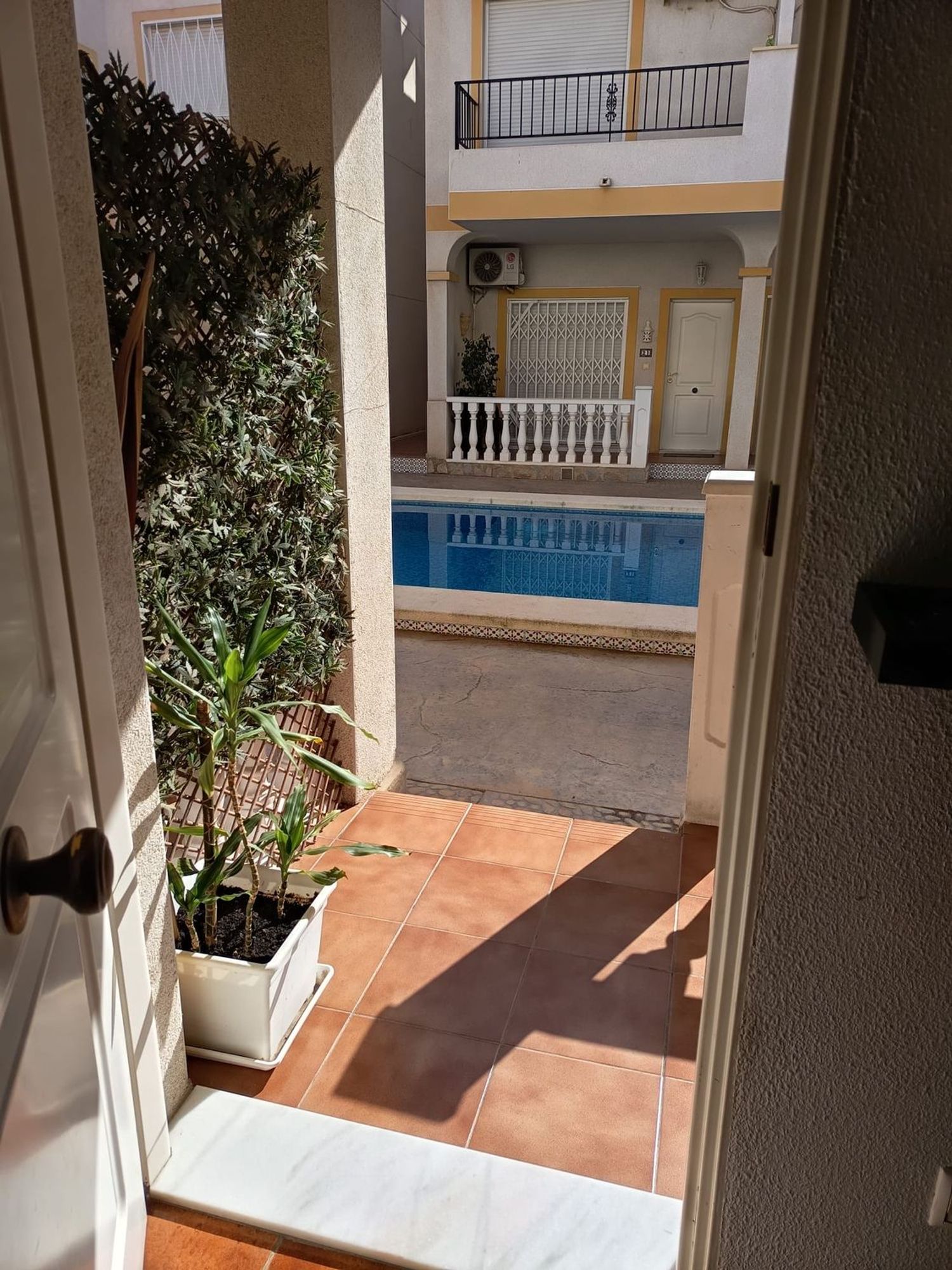 Chalet adosado en Avenida Callosa del Segura, 10 - Foto 3