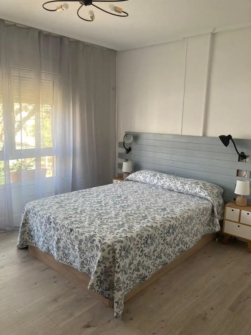 Piso en  Calle Comandante Villar 10 - Foto 2