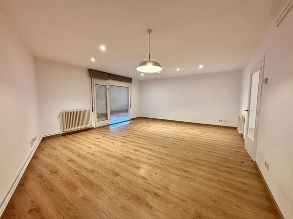 Piso en Plaza del Mil·lenari de Catalunya, 1 - Foto 1