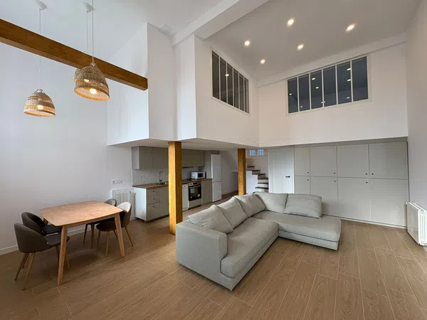 Dúplex en Cuatro Caminos