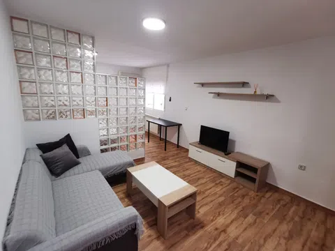 Estudio en calle Almona de San Juan de Dios, 5