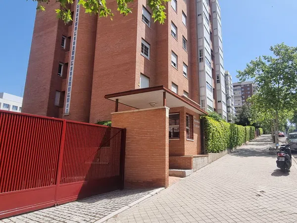 Piso en calle de Almansa, 100