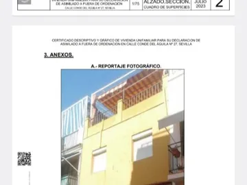 Casa adosada en  Calle Conde del Águila 27 - Foto 2