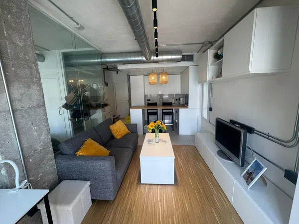 Piso en calle de Sor Ángela de la Cruz, 22