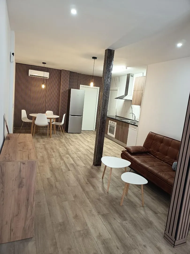 Piso en  Calle Francisco Montero Pérez 50 - Foto 1