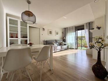 Planta baja en  Carrer de Jaume Villanueva 5 - Foto 1