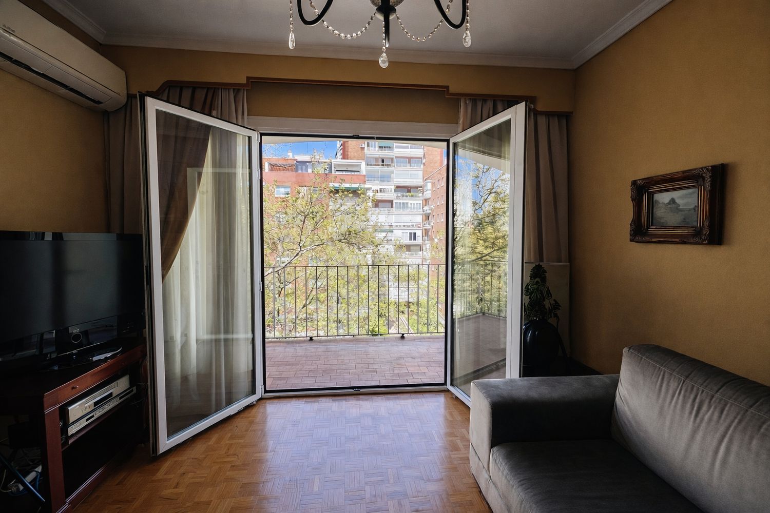 Piso en Barrio Vallehermoso - Foto 7