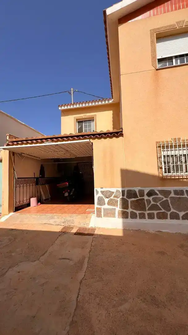 Planta baja en  Calle Isla Margarita 7 - Foto 3