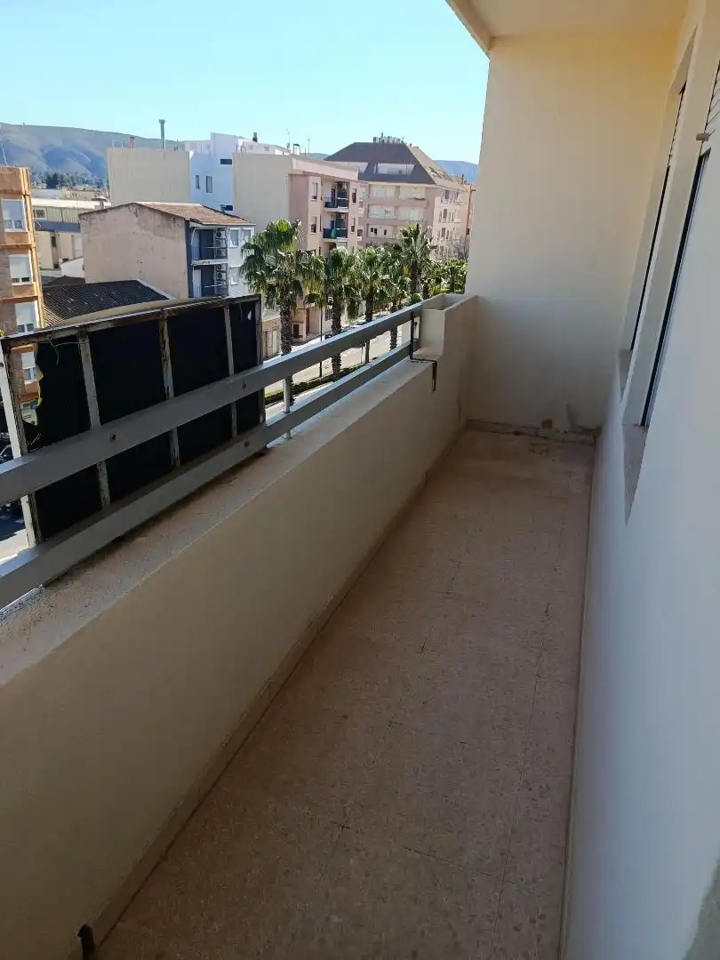 Piso en  Avinguda d'Almansa 14 - Foto 3